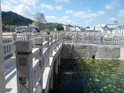 新農村鄉村旅游 河道池塘仿木欄桿改造，生態與鄉村美學的融合探索